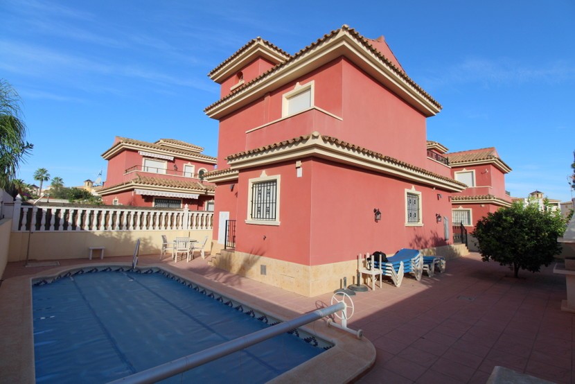 3 bed Villa in La Zenia