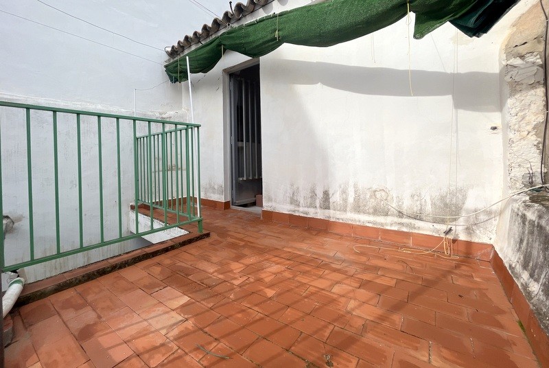 Townhouse in Gata de Valencia For Sale
