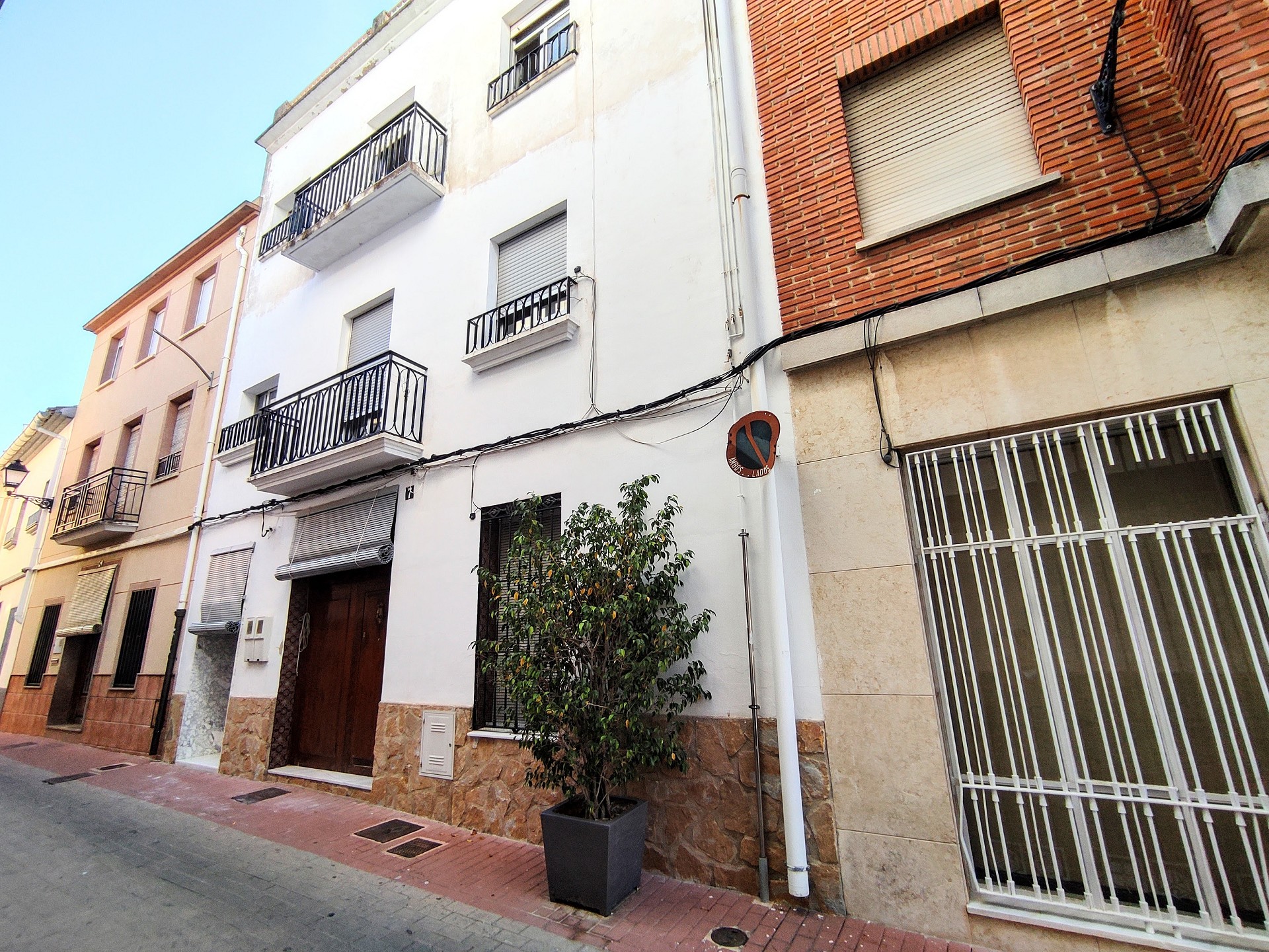 5 bed Townhouse in Oliva