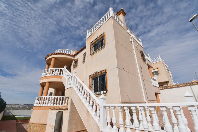 5 bed Villa in San Miguel de Salinas