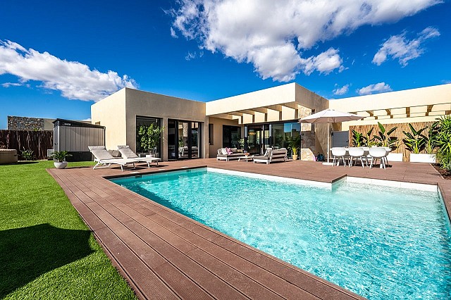 2 bed Villa in Altaona Golf & Country Village