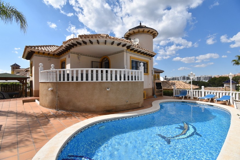 4 bed Villa in Villamartin