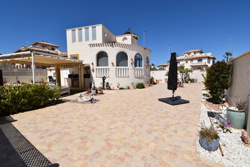 2 bed Villa in Cabo Roig