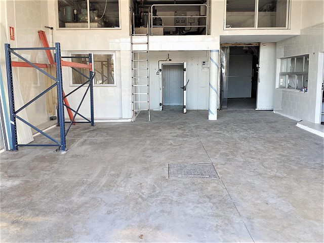 5 bed Commercial in Calpe
