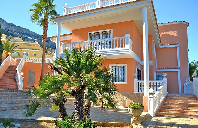 5 bed Villa in Calpe