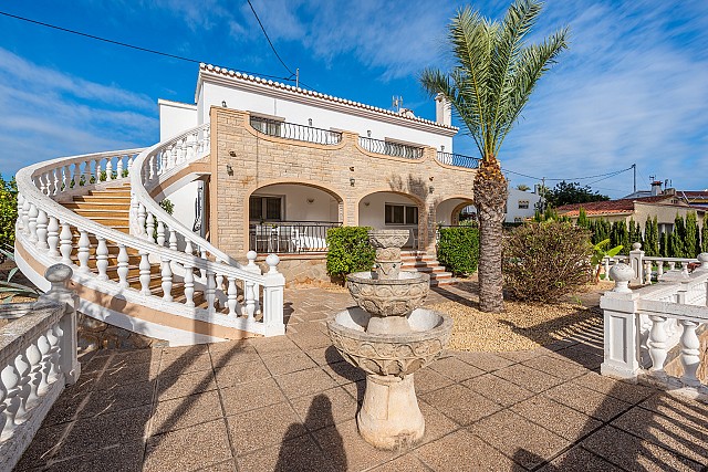 13 bed Villa in Calpe