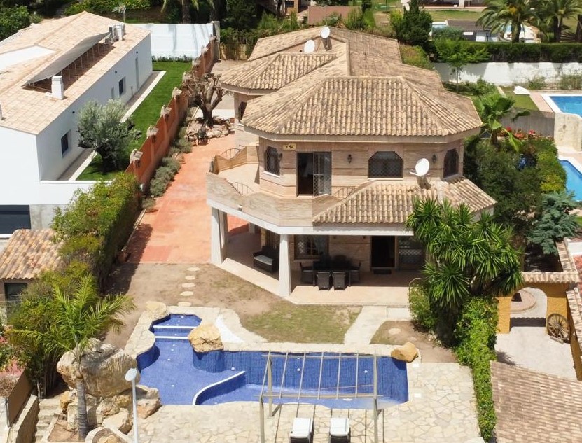 5 bed Villa in La Eliana