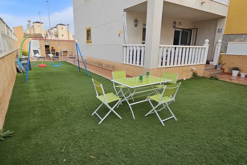 2 bed Apartment in Cabo Roig