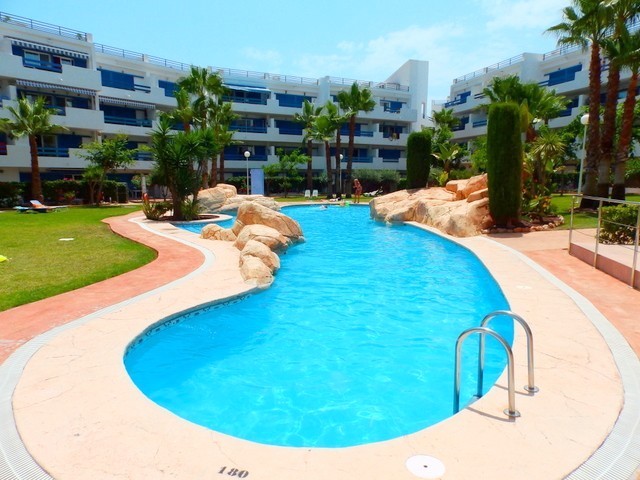 2 bed Apartment in Playa Flamenca