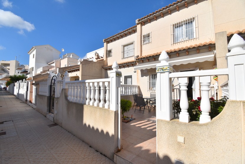 2 bed Townhouse in Villamartin