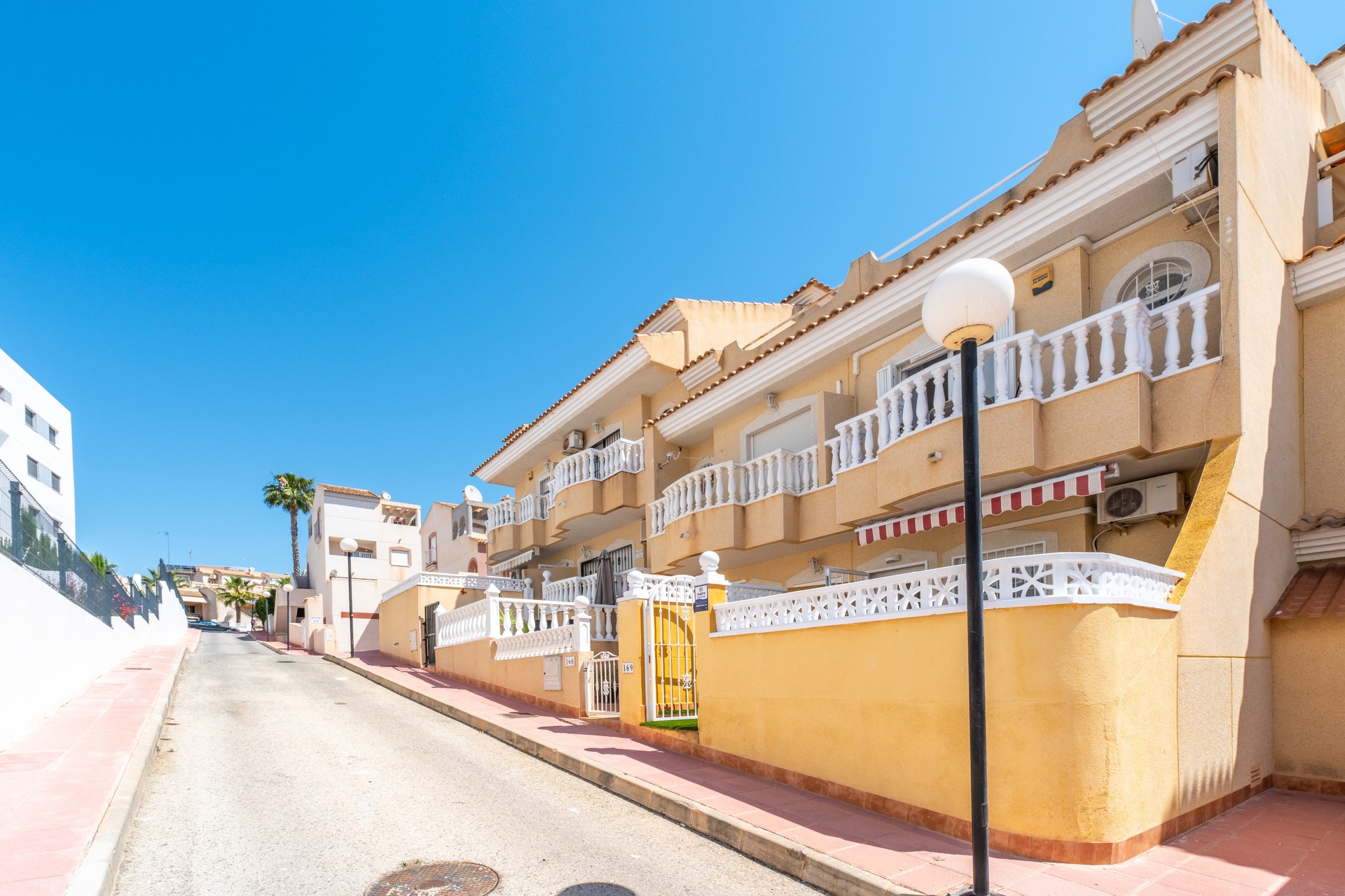 2 bed Townhouse in Villamartin
