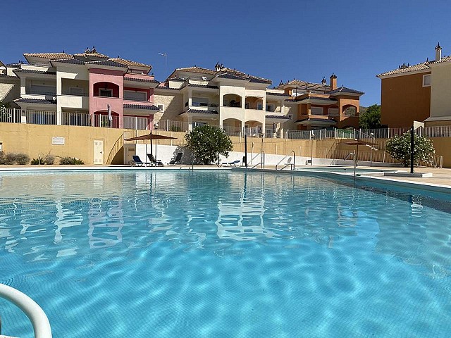 3 bed Apartment in Altaona Golf & Country Village