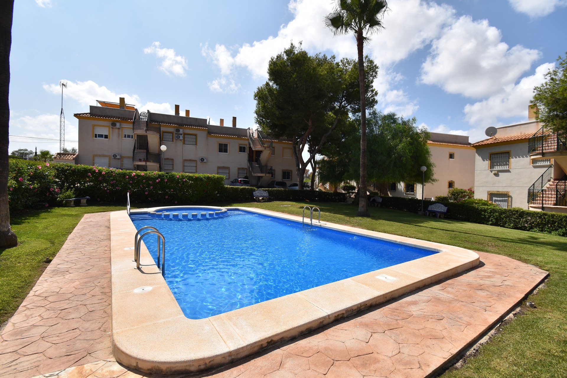 2 bed Apartment in Villamartin
