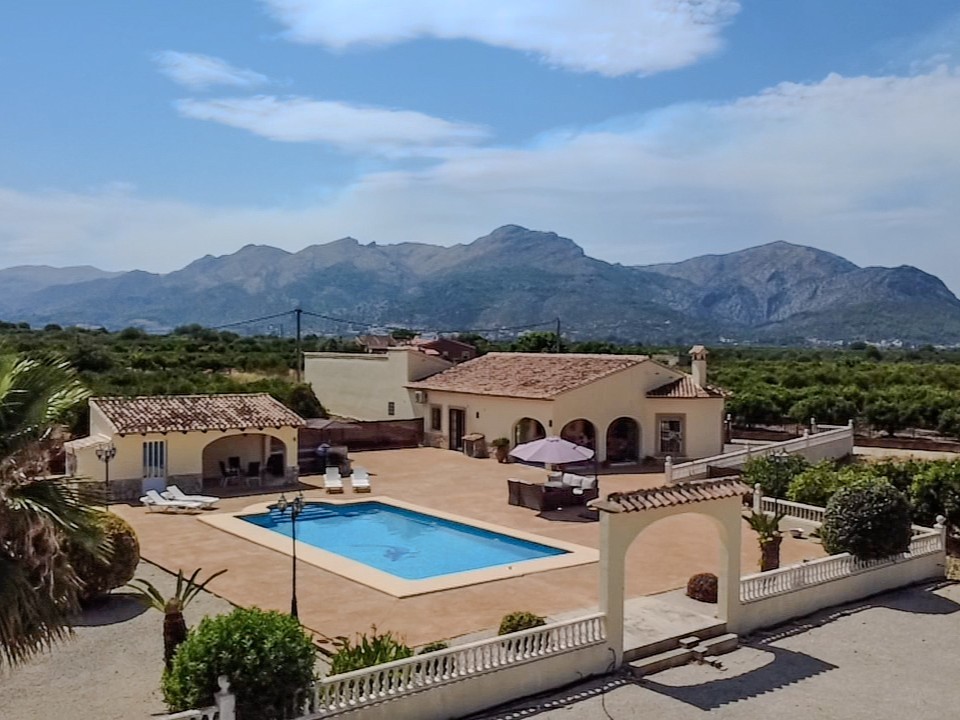 3 bed Villa in Benidoleig