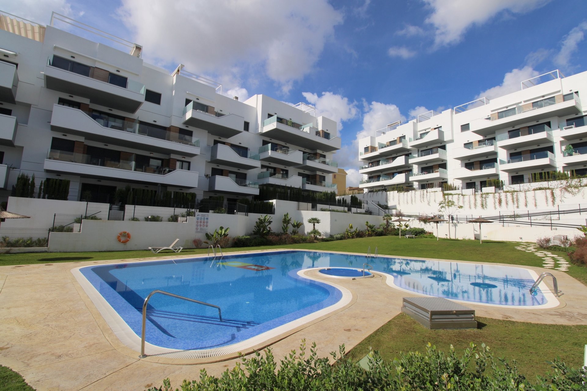 2 bed Apartment in Villamartin