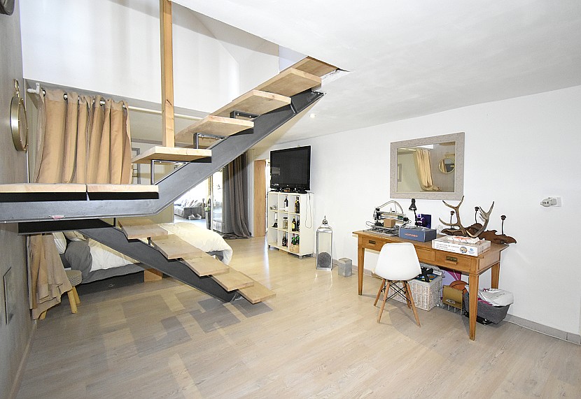 9 Bedroom Villa in Gandia