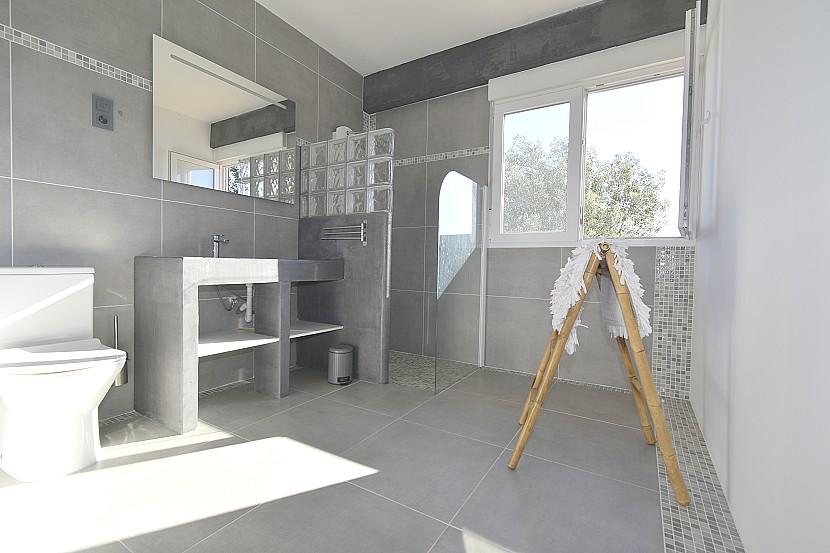 9 Bedroom Villa in Gandia