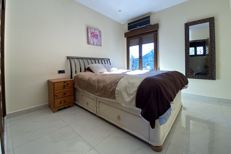 Villa mit 4 Schlafzimmern in Barx