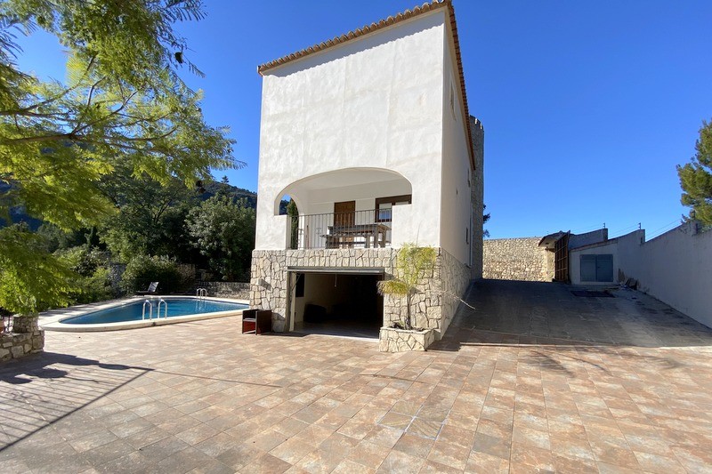 Villa mit 4 Schlafzimmern in Barx