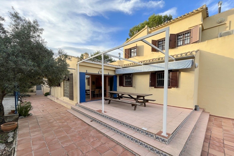 Villa mit 4 Schlafzimmern in Javea