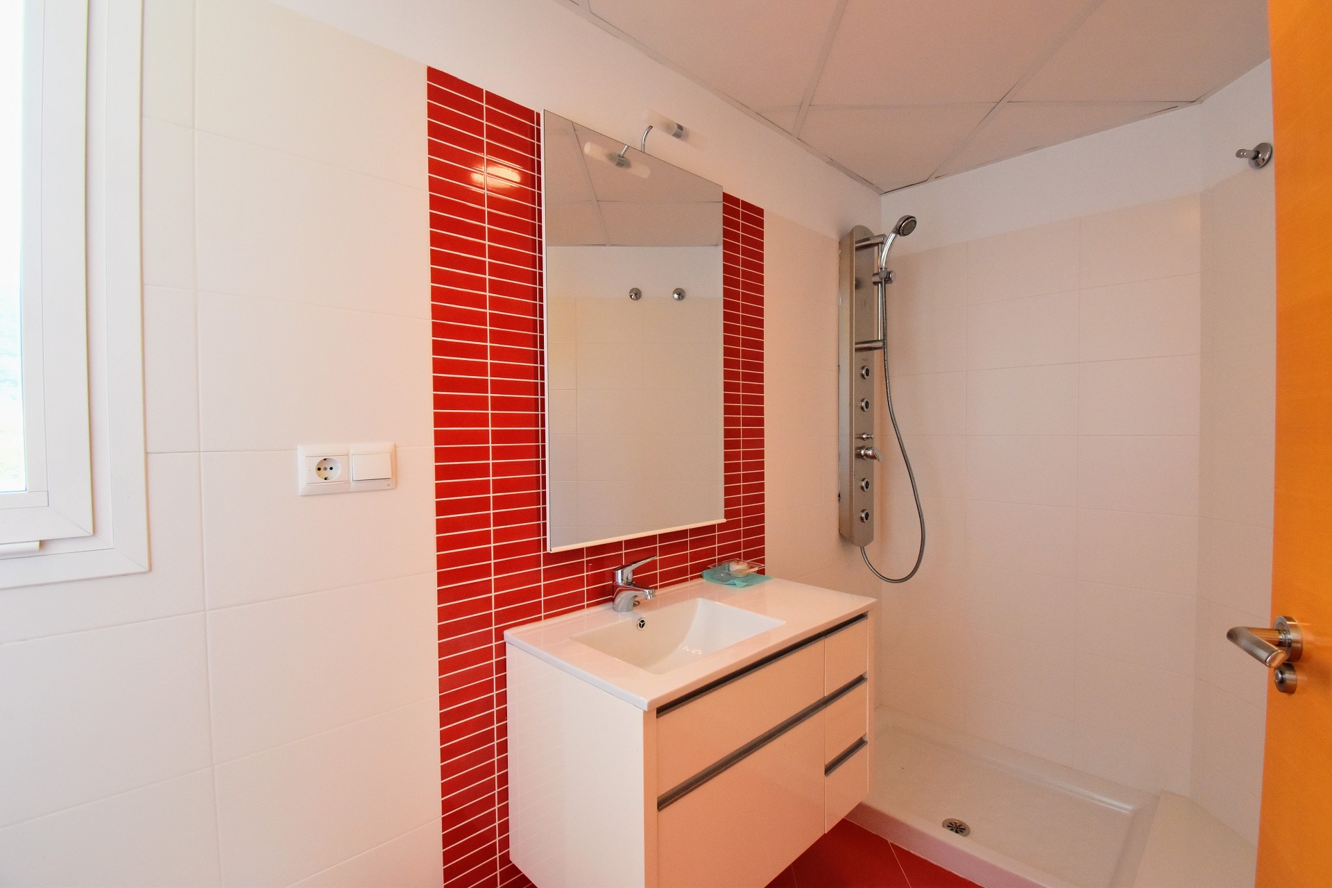 Apartamento de 3 dormitorios en Llauri