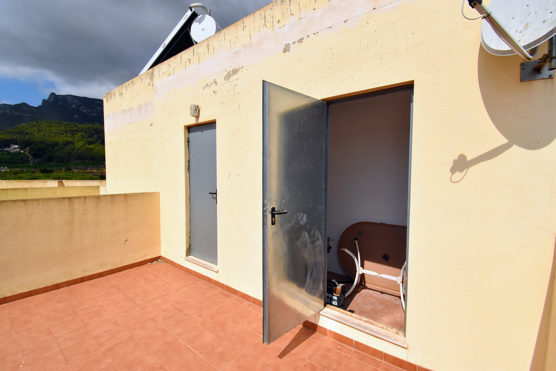 Apartamento de 3 dormitorios en Llauri