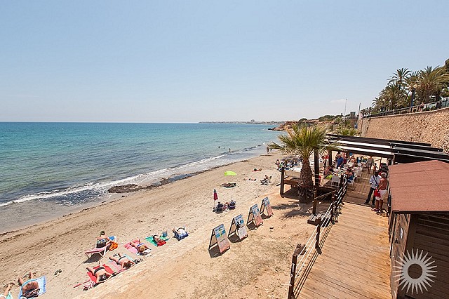 Apartamento de 2 dormitorios en Punta Prima