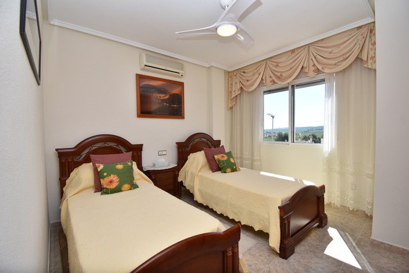 Villa mit 4 Schlafzimmern in San Miguel de Salinas