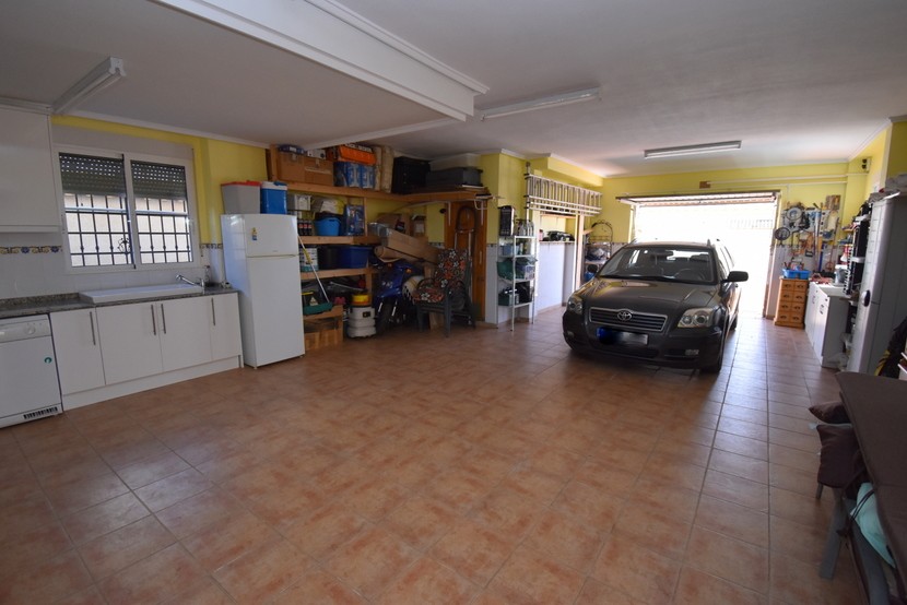 Villa mit 4 Schlafzimmern in San Miguel de Salinas