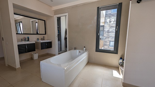 Adosado de 5 Dormitorios en Javea