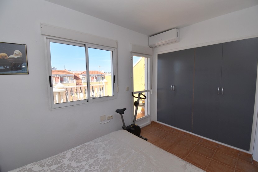 Stadthaus mit 3 Schlafzimmern in La Zenia