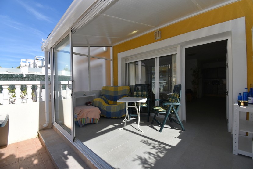 Stadthaus mit 3 Schlafzimmern in La Zenia