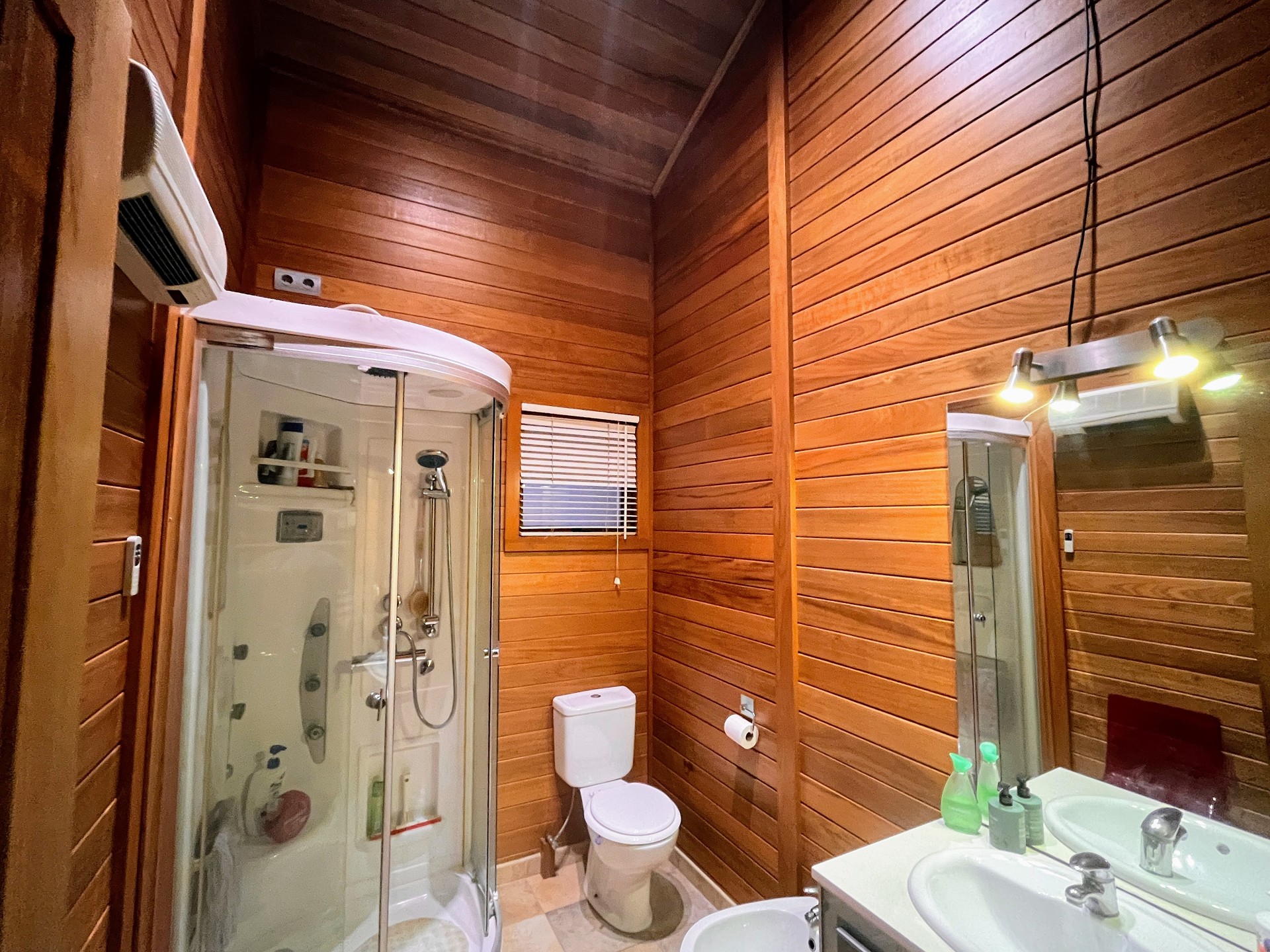 Villa mit 3 Schlafzimmern in Cheste