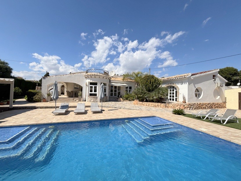 Villa de 6 dormitorios en Cabo Roig