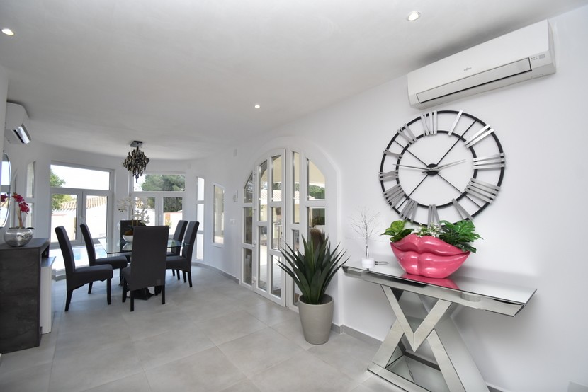 Villa de 6 dormitorios en Cabo Roig