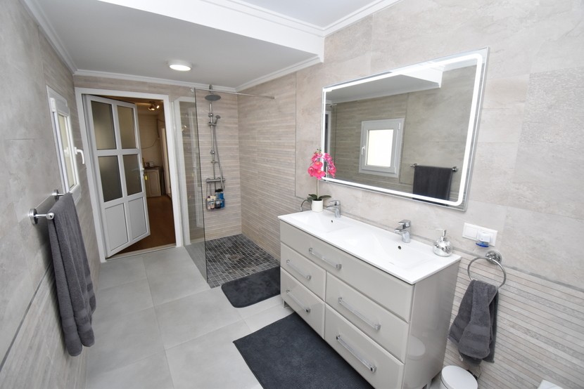 Villa de 6 dormitorios en Cabo Roig