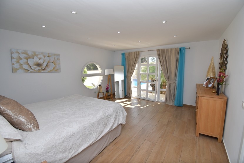 Villa de 6 dormitorios en Cabo Roig