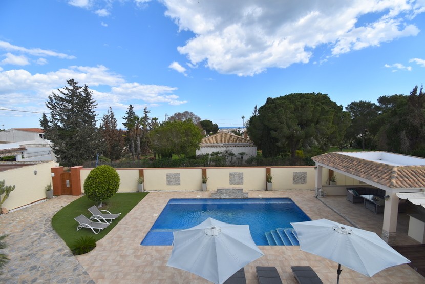 Villa de 6 dormitorios en Cabo Roig