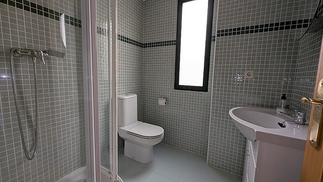 Dom z 4 sypialniami w Javea