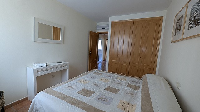 Dom z 4 sypialniami w Javea