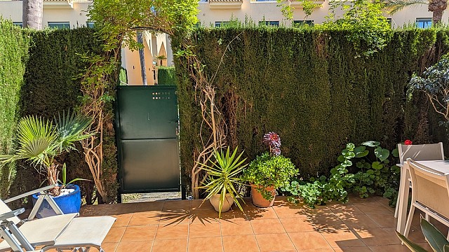 Dom z 4 sypialniami w Javea