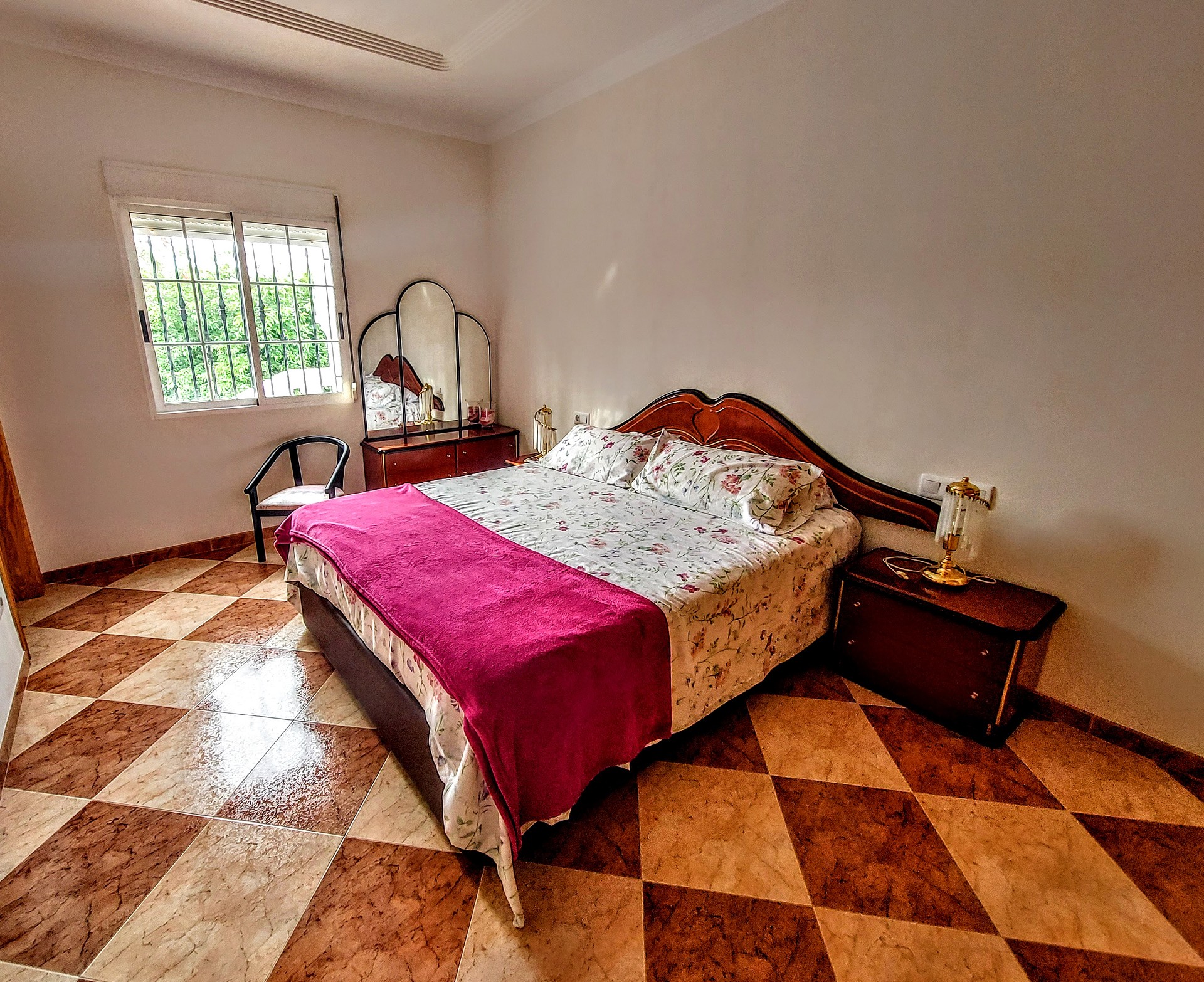 5 slaapkamer villa in Alberic