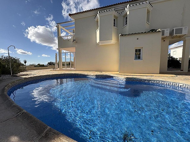 3 Bedroom Villa in Altaona Golf