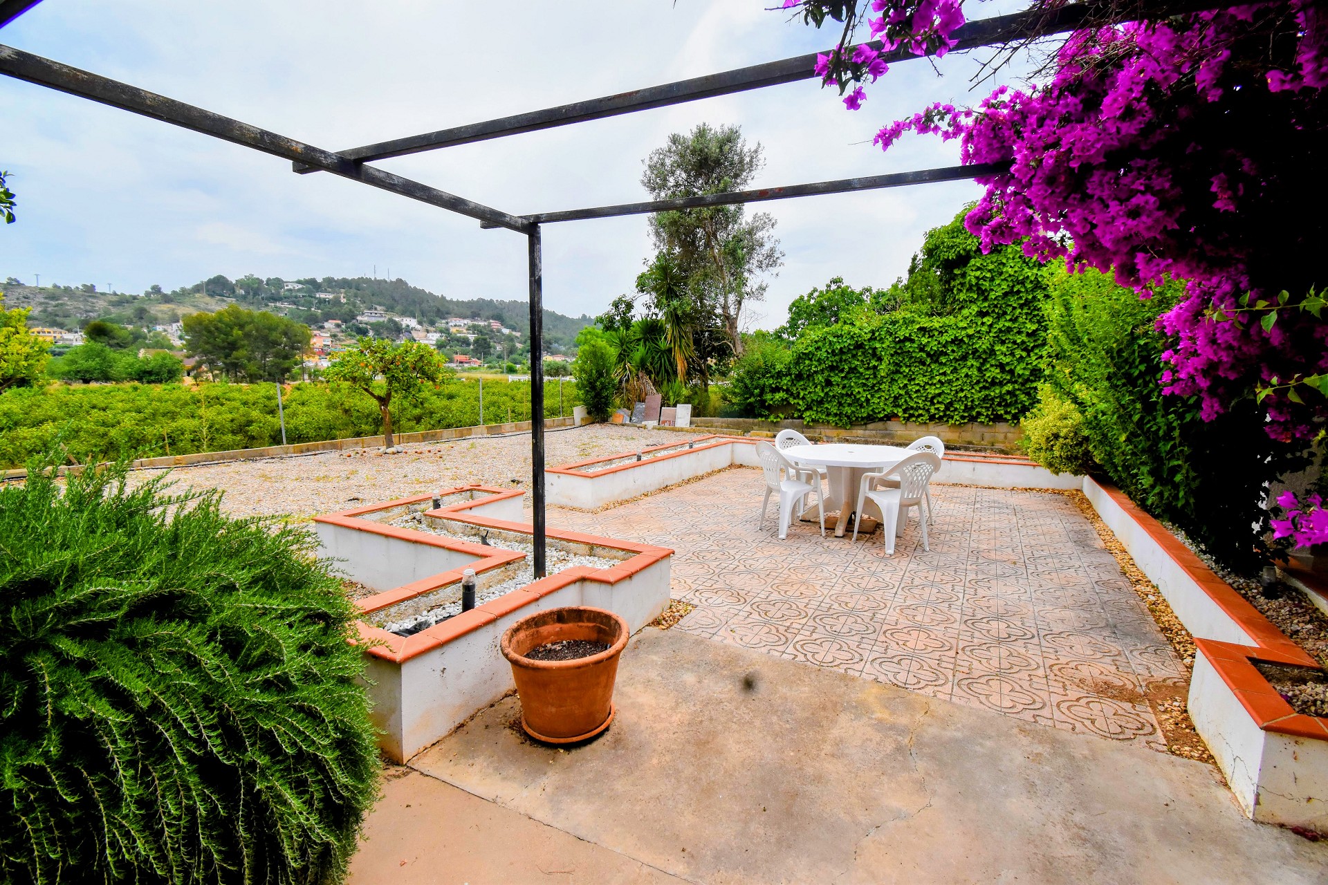 Villa mit 5 Schlafzimmern in Montroy