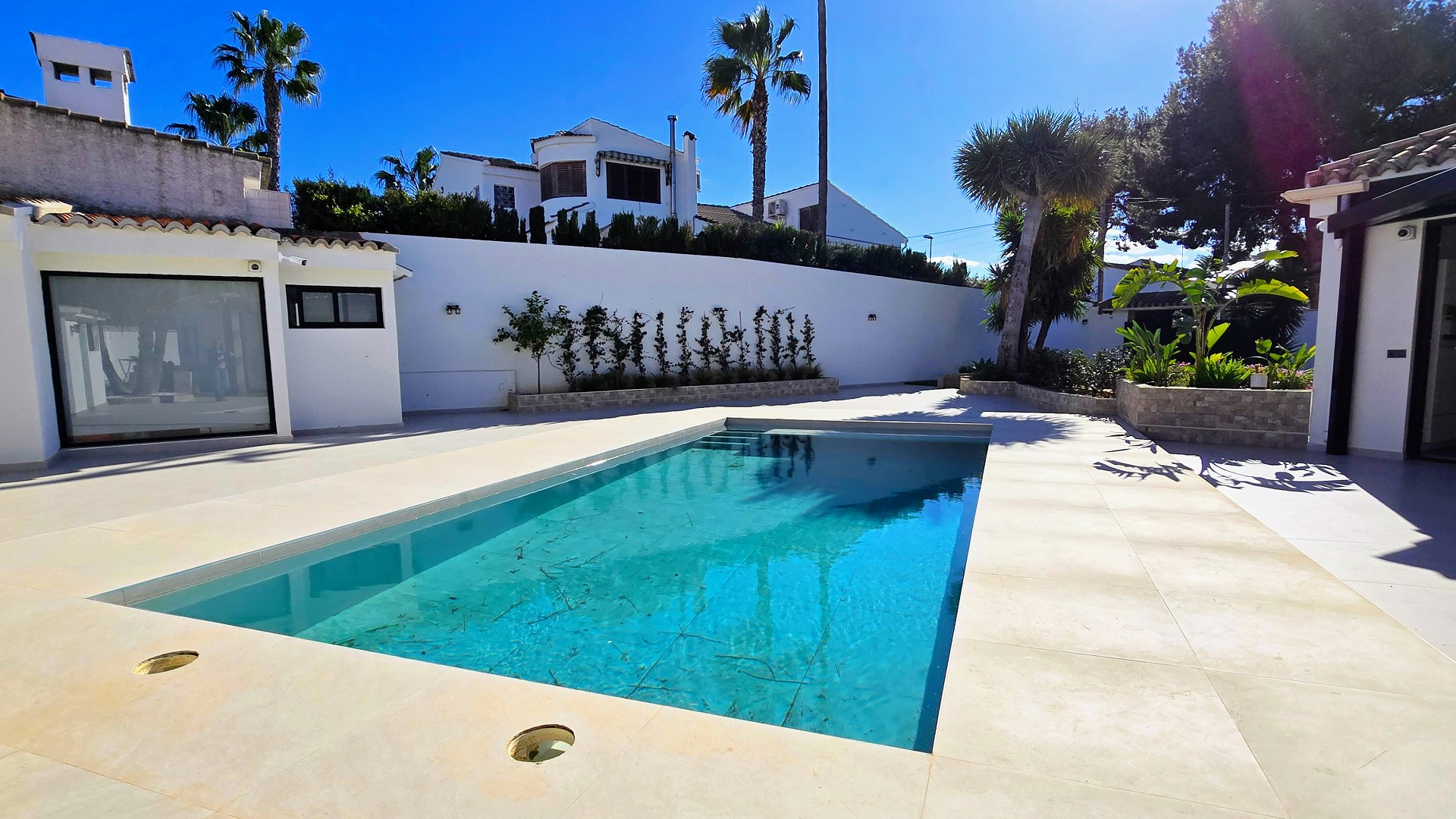 Villa mit 4 Schlafzimmern in La Eliana