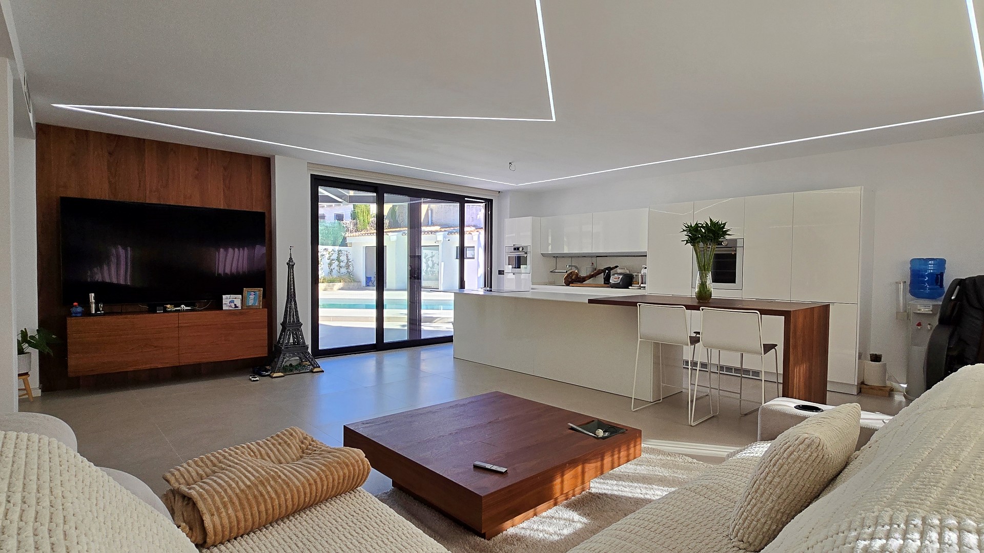 Villa mit 4 Schlafzimmern in La Eliana