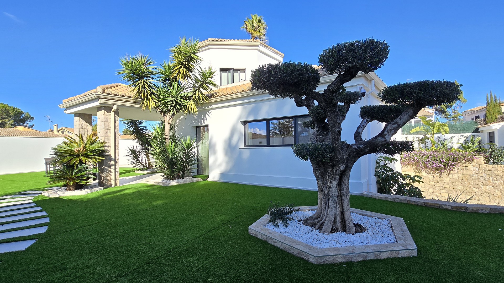 Villa mit 4 Schlafzimmern in La Eliana