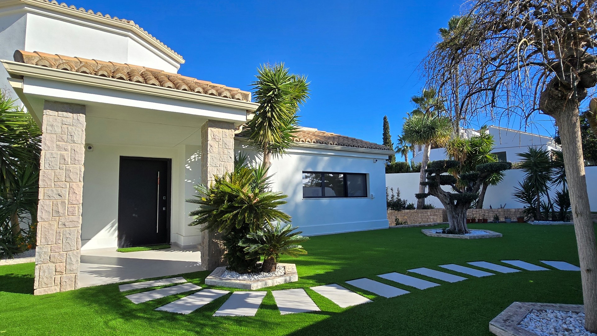 Villa mit 4 Schlafzimmern in La Eliana