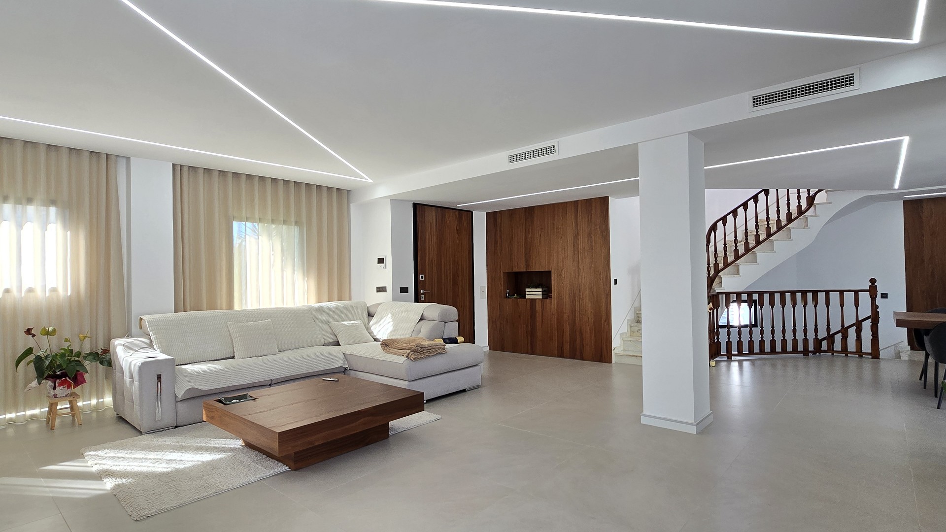 Villa mit 4 Schlafzimmern in La Eliana