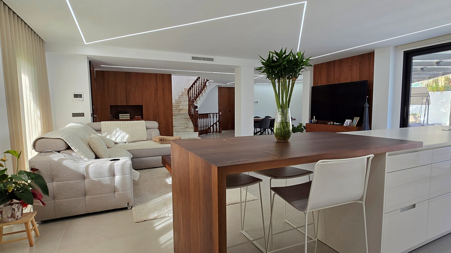 Villa mit 4 Schlafzimmern in La Eliana